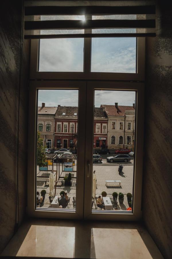Apartamento The Downtown Nest Cluj-Napoca Exterior foto